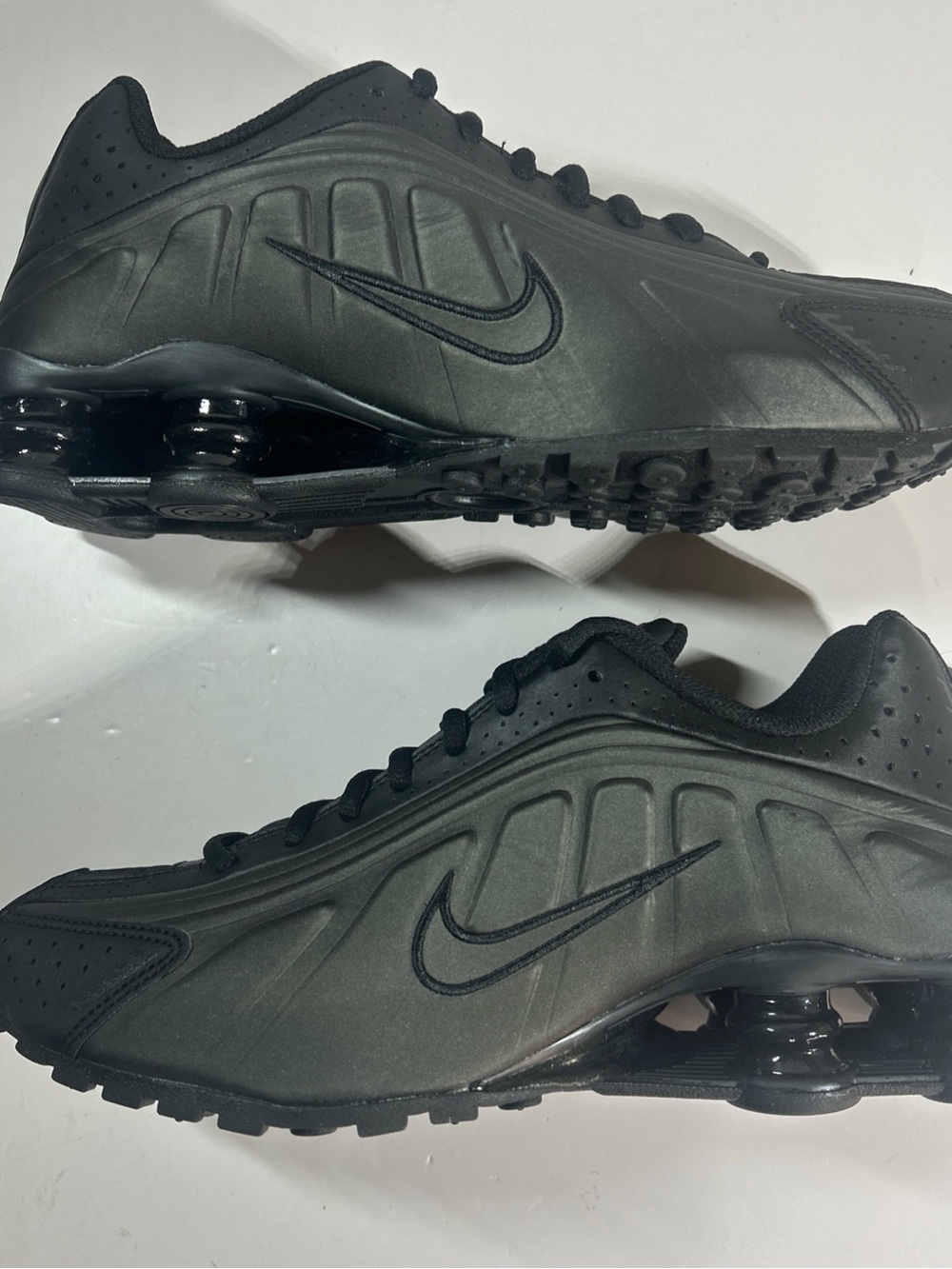 Nike Shox R4 Black GS NBY BRAND Men Size 6.5Y / 8 Women CW2626-003 New No Box